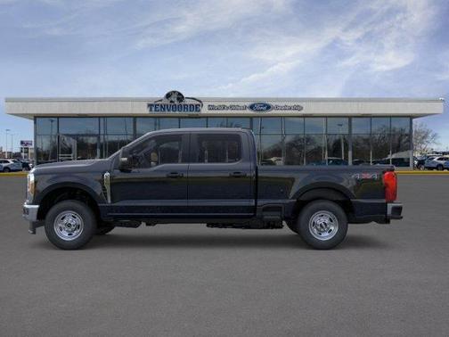 Agate Black Metallic 2026 Ford F-250 XL