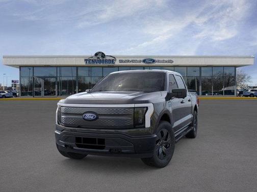 2025 Ford F-150 Lightning Flash