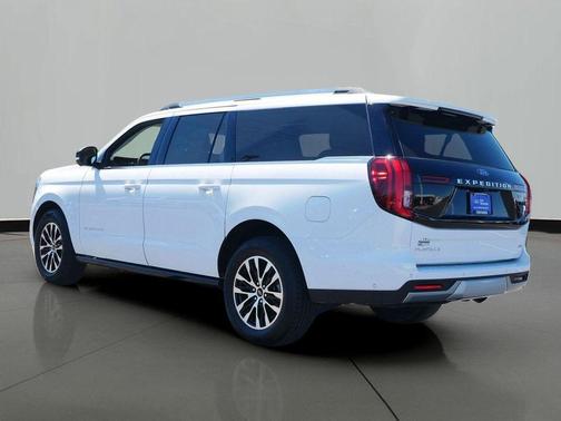 Oxford White 2025 Ford Expedition Max Platinum