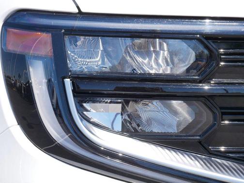 Oxford White 2025 Ford Expedition Max Platinum