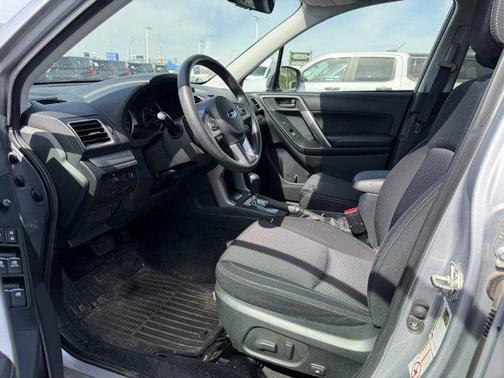 Ice Silver Metallic 2017 Subaru Forester 2.5i Premium