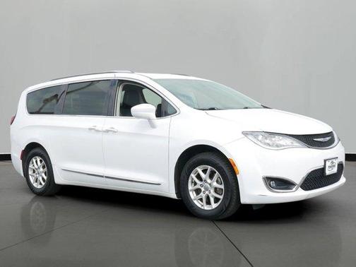 2020 Chrysler Pacifica Touring-L