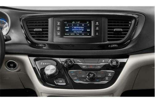 2020 Chrysler Pacifica Touring-L