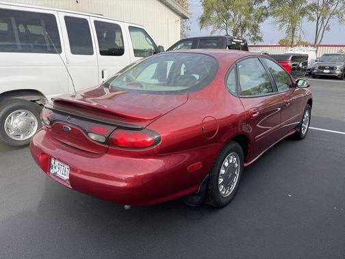 1998 Ford Taurus SE