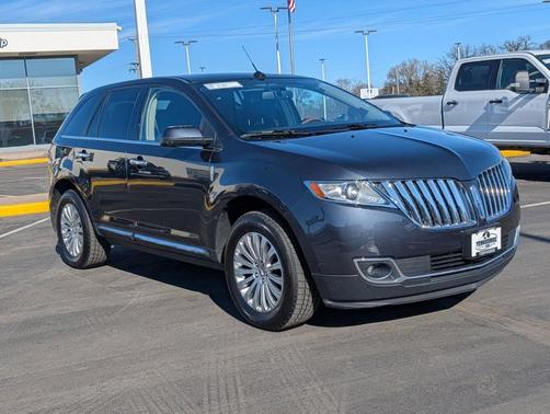 2013 Lincoln MKX Base