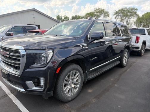 Titanium Rush Metallic 2023 GMC Yukon XL SLT