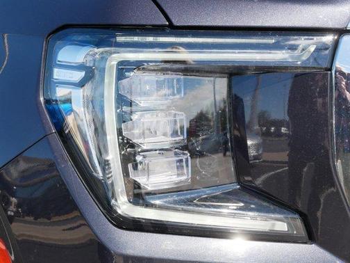 Titanium Rush Metallic 2023 GMC Yukon XL SLT