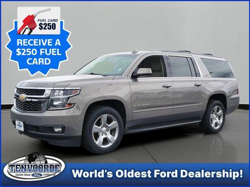 Pepperdust Metallic 2017 Chevrolet Suburban LT