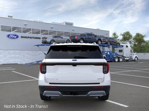 Star White 2026 Ford Explorer Platinum