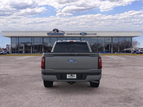 Carbonized Gray Metallic 2026 Ford F-150 XLT
