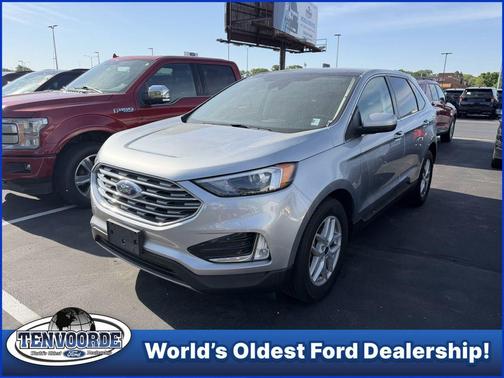 Silver Metallic 2022 Ford Edge SEL