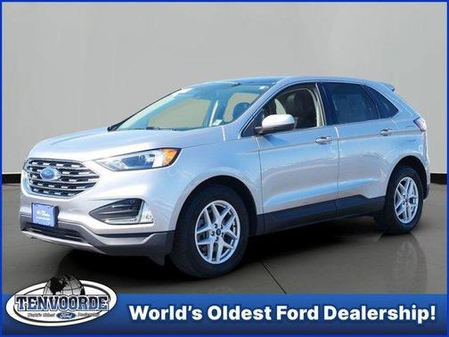 Silver Metallic 2022 Ford Edge SEL