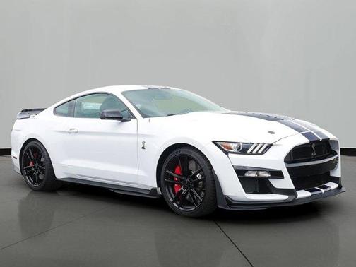 Oxford White 2022 Ford Shelby GT500 Base