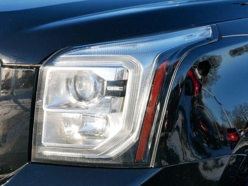 2018 GMC Yukon XL SLT