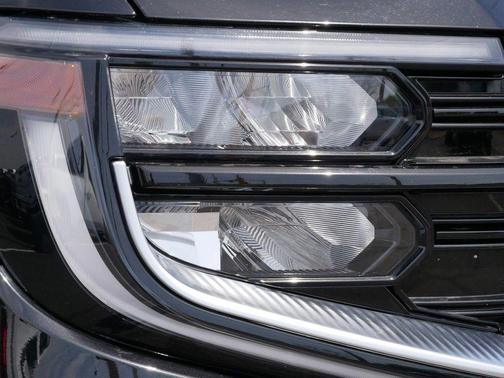 Black Metallic 2025 Ford Expedition Max Platinum