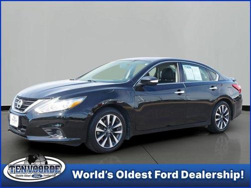 Black 2017 Nissan Altima 2.5 SL
