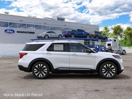 Star White 2027 Ford Explorer Platinum