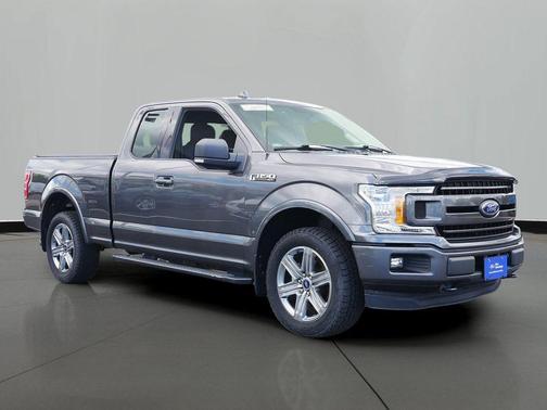 Magnetic Metallic 2018 Ford F-150 XLT