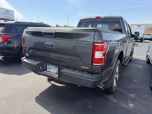 Magnetic Metallic 2018 Ford F-150 XLT