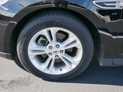 2018 Ford Taurus SEL