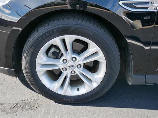 2018 Ford Taurus SEL
