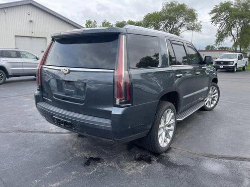2019 Cadillac Escalade Luxury