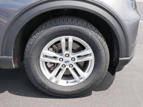 Carbonized Gray Metallic 2023 Ford Explorer XLT
