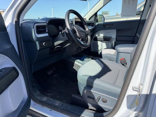 Space White Metallic 2025 Ford Maverick XLT
