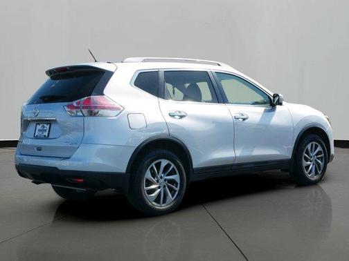 2015 Nissan Rogue SL