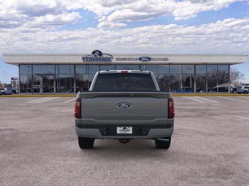 Carbonized Gray Metallic 2026 Ford F-150 XLT