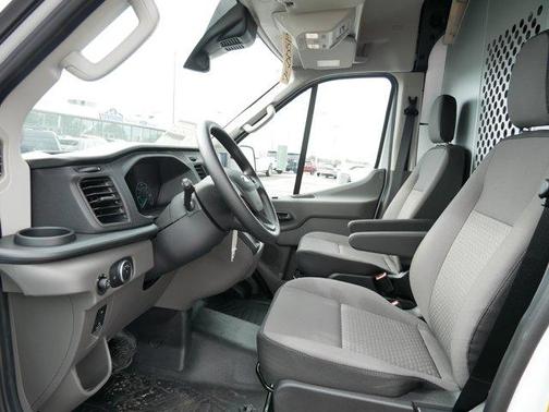 2025 Ford Transit-250 148 WB Medium Roof Cargo