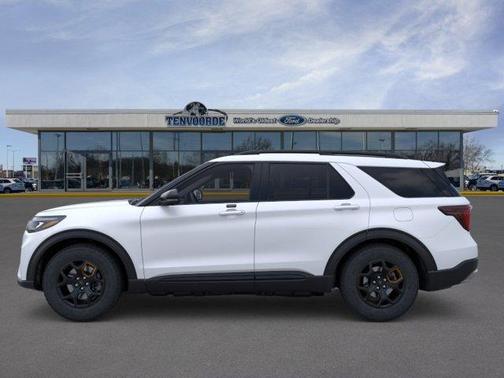 Star White 2026 Ford Explorer Tremor