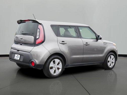 Titanium Gray 2016 Kia Soul Base