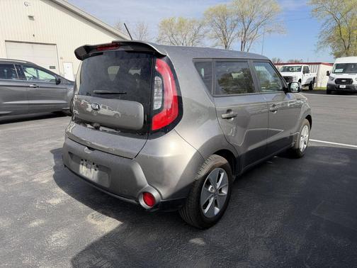 Titanium Gray 2016 Kia Soul Base