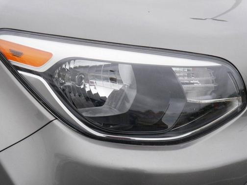 Titanium Gray 2016 Kia Soul Base