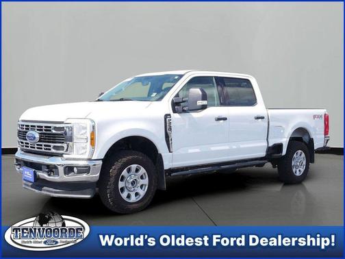 Oxford White 2023 Ford F-250 XLT