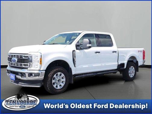 Oxford White 2023 Ford F-250 XLT