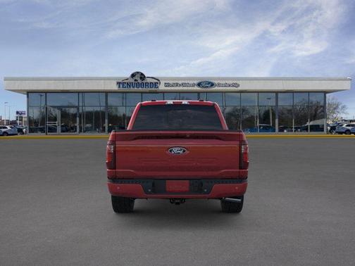 Ruby Red Metallic Tinted Clearcoat 2026 Ford F-150 XLT