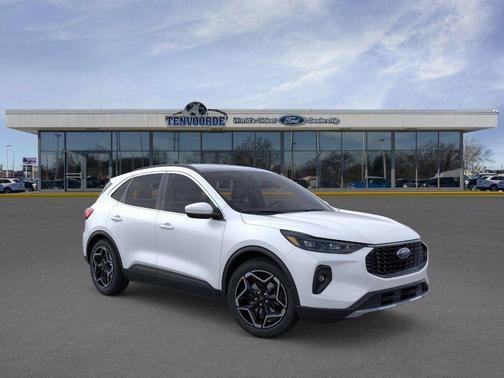 2026 Ford Escape Platinum