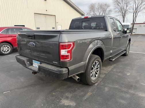 Magnetic Metallic 2018 Ford F-150 XLT