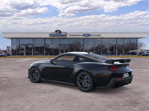 Shadow Black 2026 Ford Mustang Dark Horse