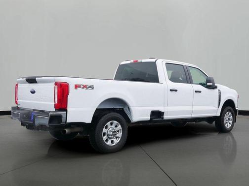 2024 Ford F-350 XLT