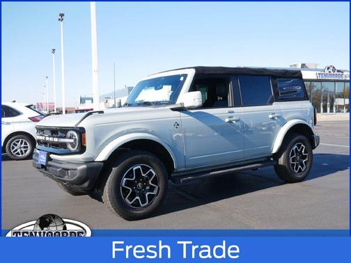 Cactus 2022 Ford Bronco Outer Banks
