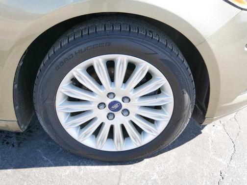 2013 Ford Fusion Hybrid SE