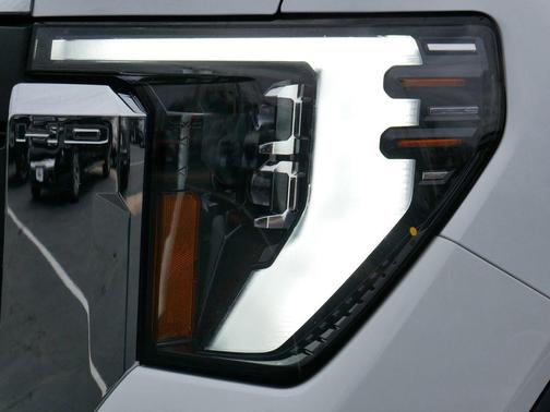 2024 GMC Sierra 3500 SLT