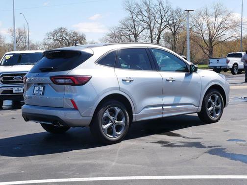 Silver Metallic 2024 Ford Escape ST-Line