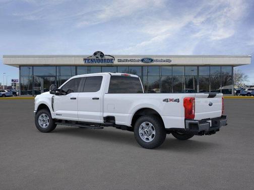 2026 Ford F-350 XLT
