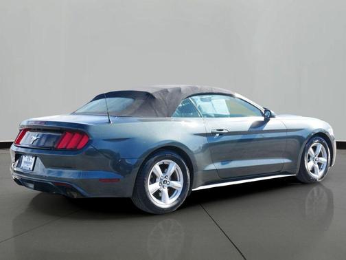 2015 Ford Mustang V6