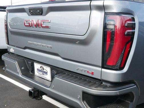 2024 GMC Sierra 3500 AT4