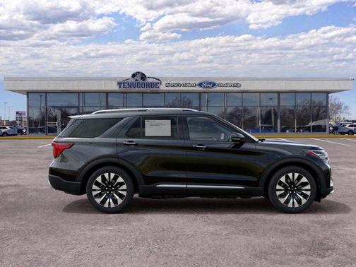 Agate Black Metallic 2027 Ford Explorer Platinum